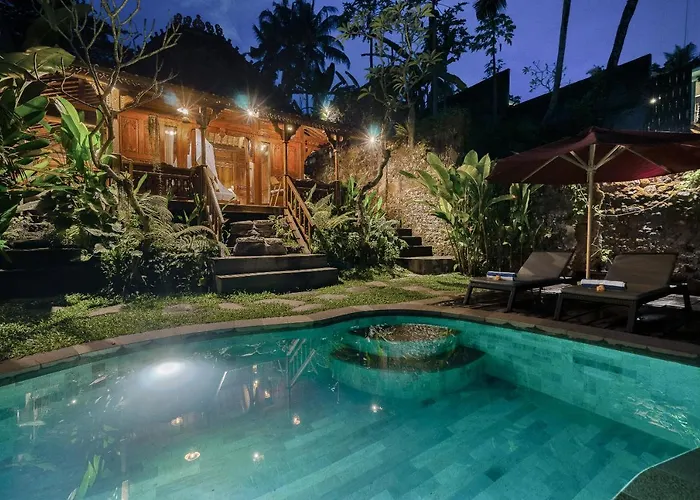 Bubu Mesari Villa *