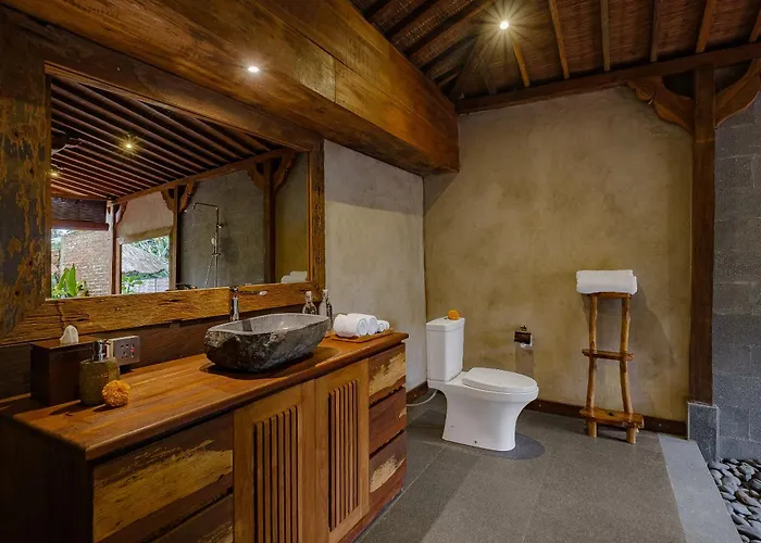 Bubu Mesari Villa *